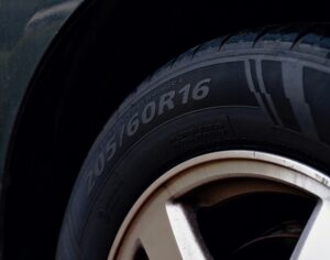 How to Read Tire Sizes? The Ultimate Guide for Beginners