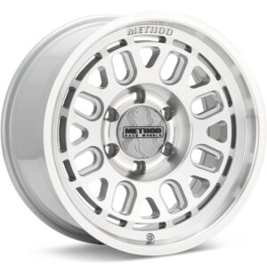Method MR321 Silver Machined w/Clearcoat Wheels 18 In 18x9 +18 MR32189060318