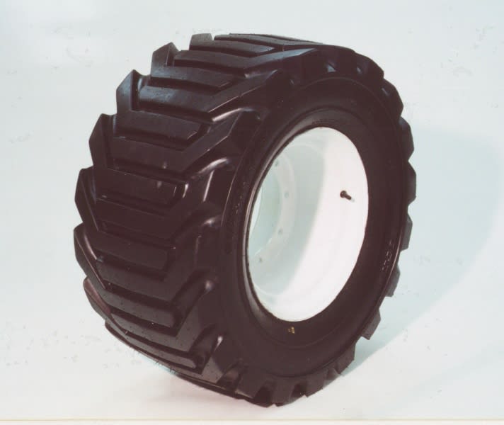 10-16.5 OTR Outrigger R4 Industrial Tires | OTR0002